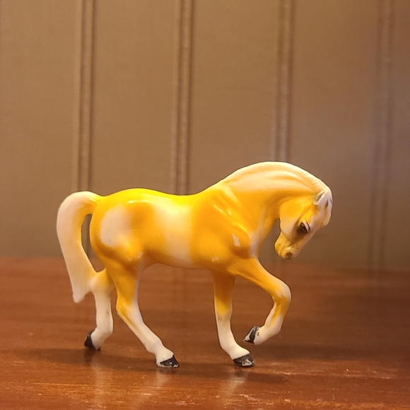 Hartland Toys Rare Hartland Tinymites Palomino Horse Plastic